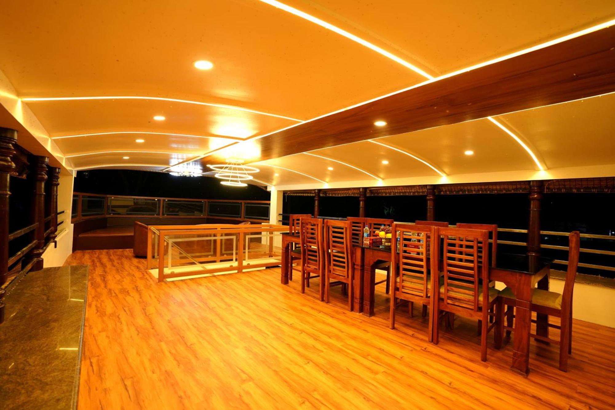 Indraprasthamlakecruise Alappuzha Bagian luar foto