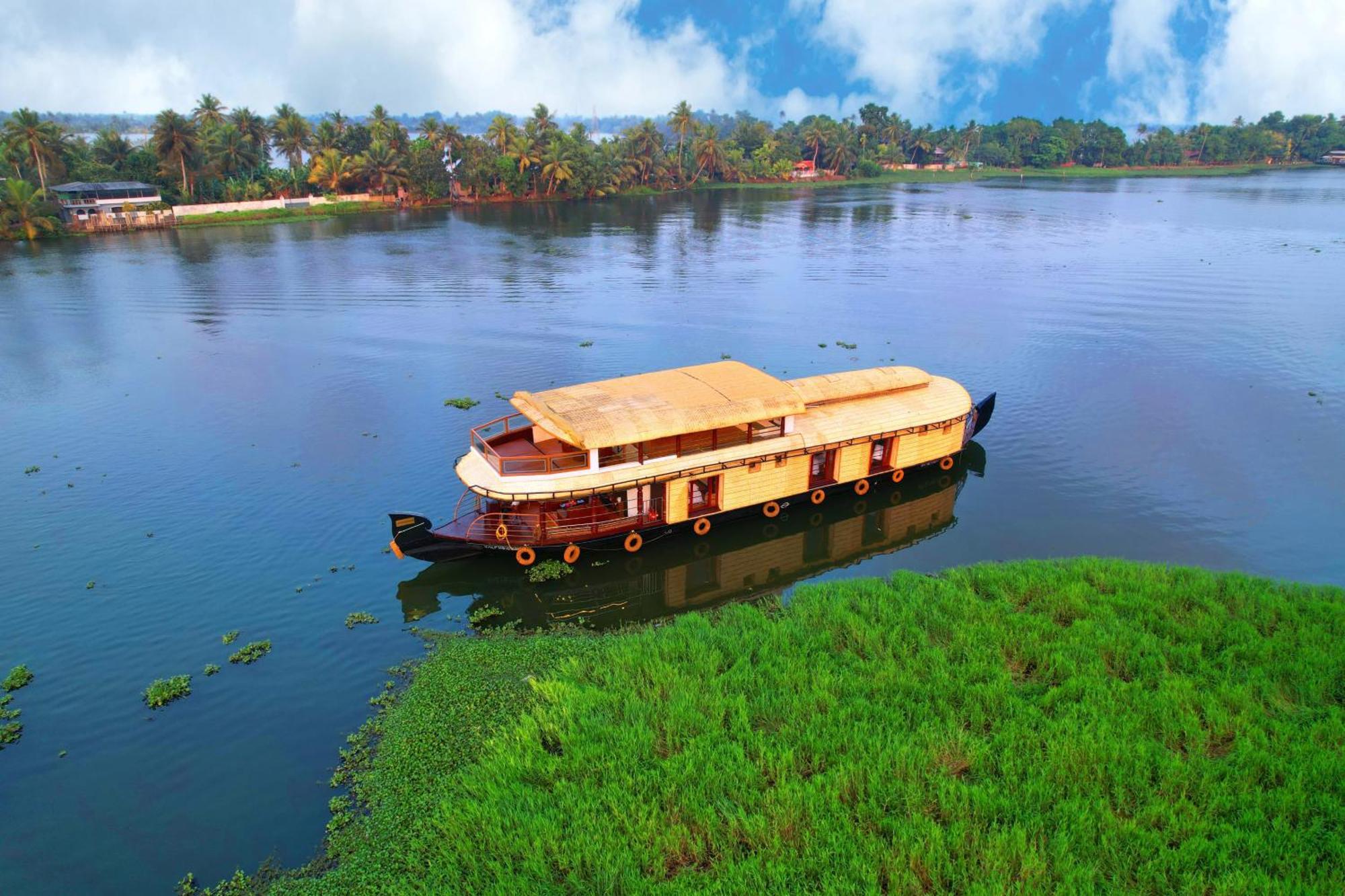 Indraprasthamlakecruise Alappuzha Bagian luar foto